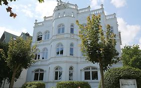 Fewos Direkt Am Strand, Teilweise Mit Meerblick, Villa Sirene, Binz